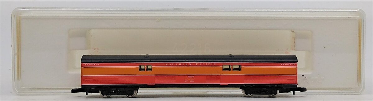 Marklin 8788 Z Scale Southern Pacific Daylight Baggage Car LN/Box