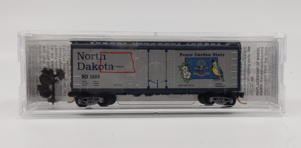 Micro-Trains 02100405 N Scale North Dakota 40' Standard Plug Door Boxcar #1889 LN/Box