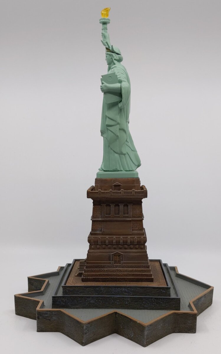 K-Line K-41932 O Gauge Statue of Liberty LN/Box