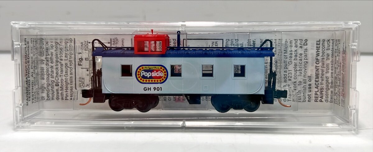 Micro-Trains 10000130 N Popsicle 36' Riveted Steel Caboose Offset Cupola #901