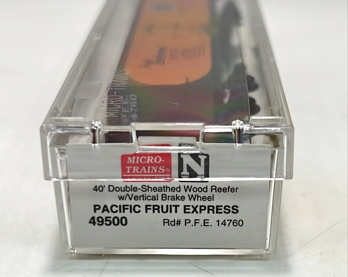 Micro-Trains 04900500 N Pacific Fruit Express 40' Double Sheathed Reefer #14760 LN/Box