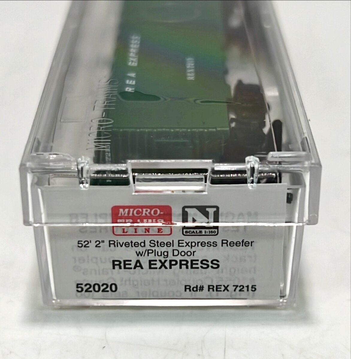 Micro-Trains 05200020 N REA 52' 2" Riveted Steel Plug Door Express Reefer #7215
