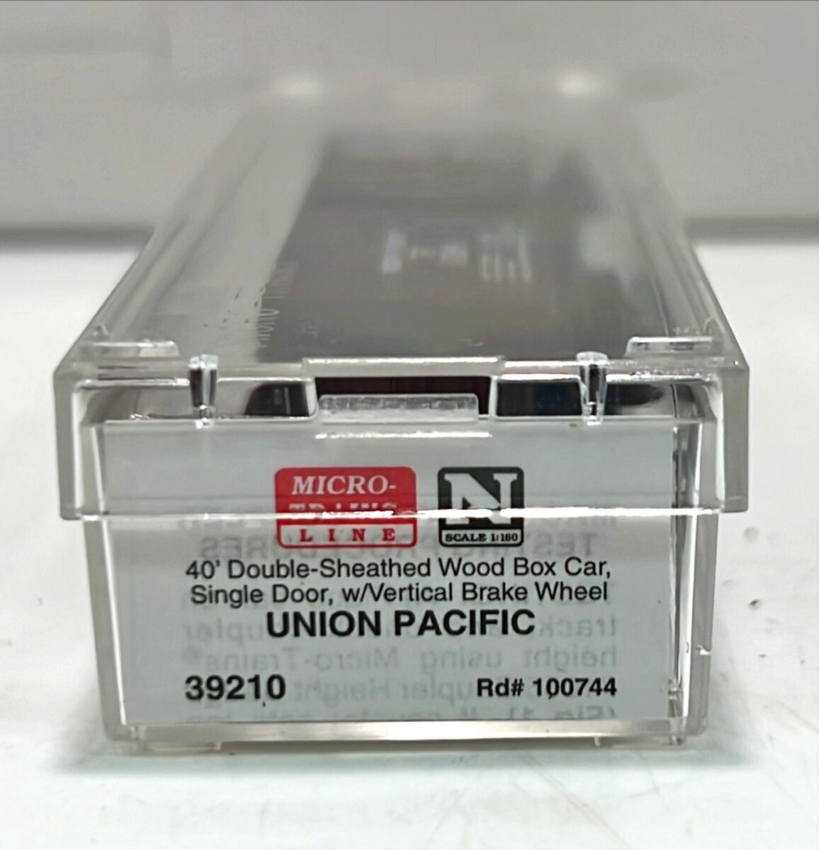 Micro-Trains 03900210 N UP 40' Double-Sheathed Single Door Wood Boxcar #100744