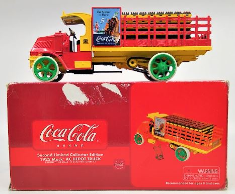 First Gear 19-3102 1:34 1925 Mack Coca-Cola AC Depot Truck