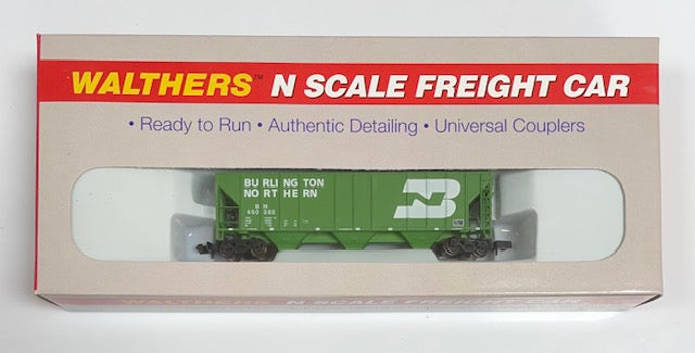Walthers 932-8652 N Scale Burlington Northern Covered Hopper Road # 450582