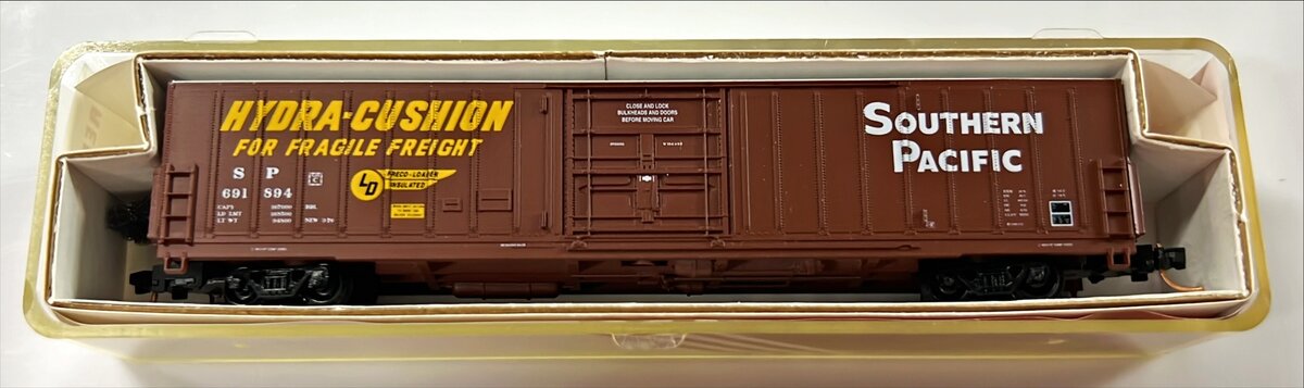 Red Caboose RN-17213-6 N Southern Pacific PC&F 62' Insulated Boxcar #691894 EX/Box
