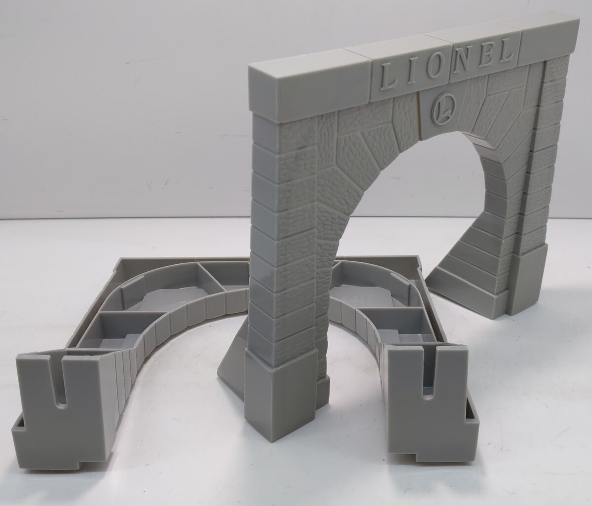Lionel 6-12896 O Tunnel Portals (Pack of 2) EX/Box