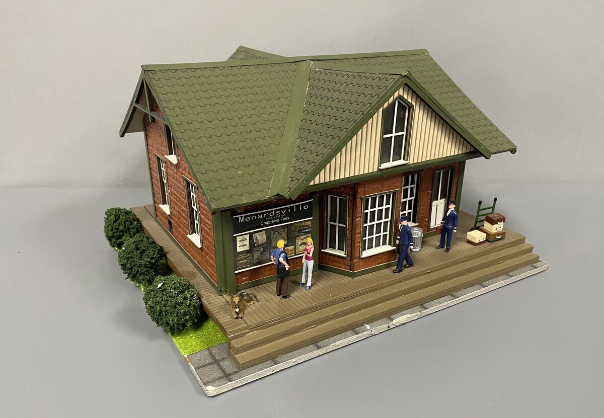 Menards 279-4436 O Scale Menardsville Station LN/Box