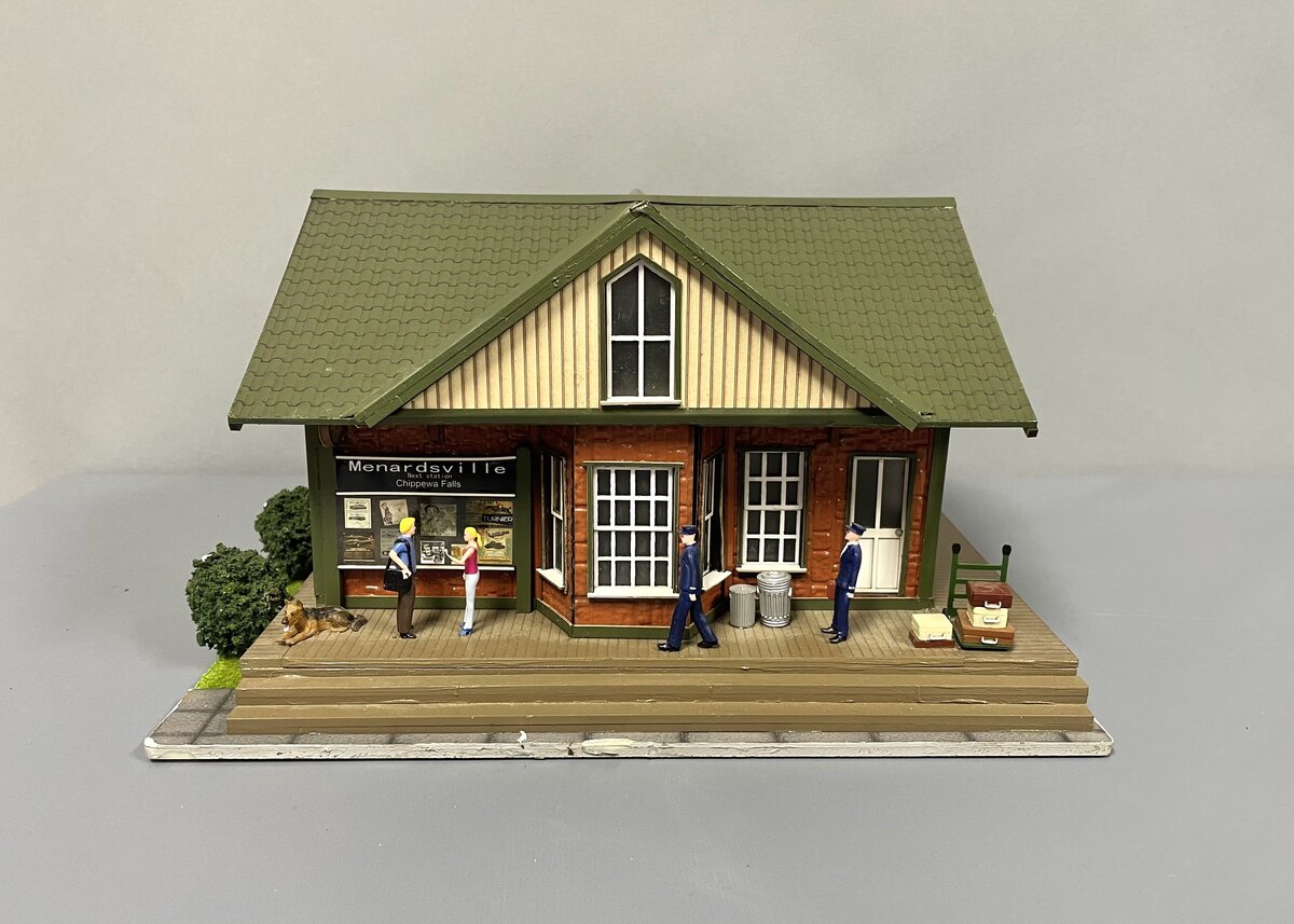 Menards 279-4436 O Scale Menardsville Station LN/Box