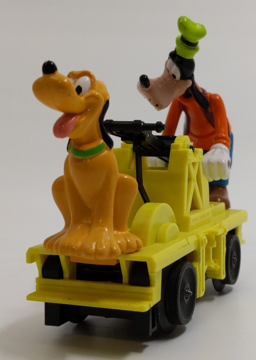 Lionel 6-18425 O Gauge Disney Goofy & Pluto Operating Handcar LN/Box