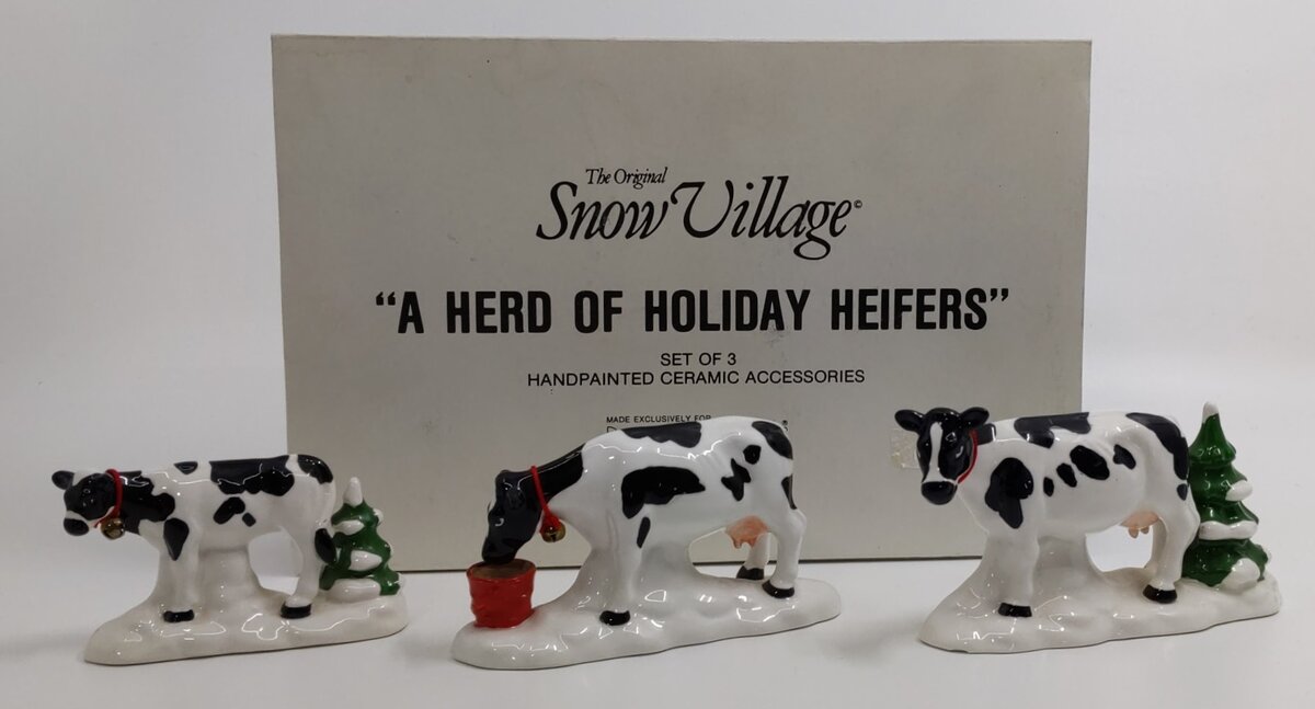 Dept 56 5455-0 Herd of Holiday Heifers LN/Box
