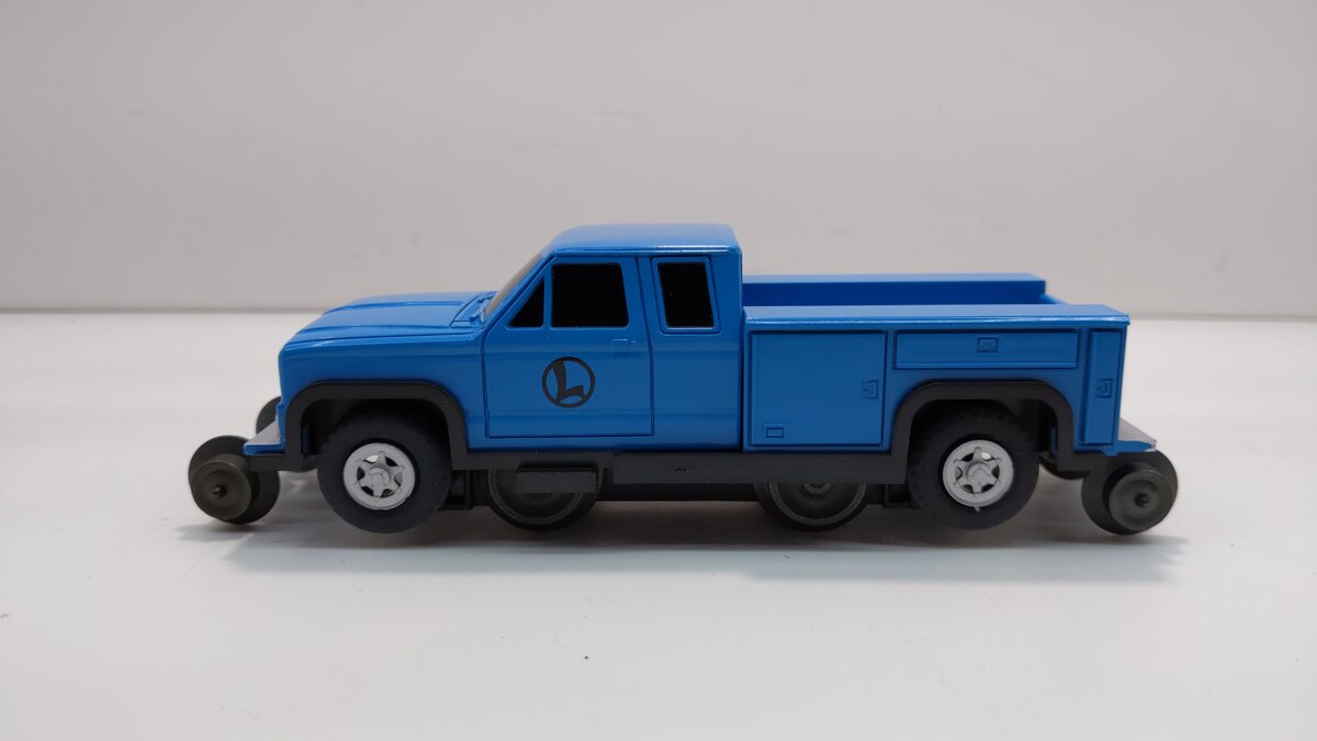 Lionel 6-18424 O Gauge On-Track Pickup Truck LN/Box