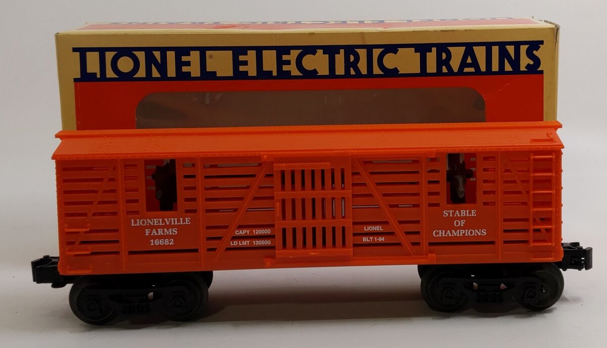 Lionel 6-16682 O Gauge Lionelville Farms Stock Car NIB