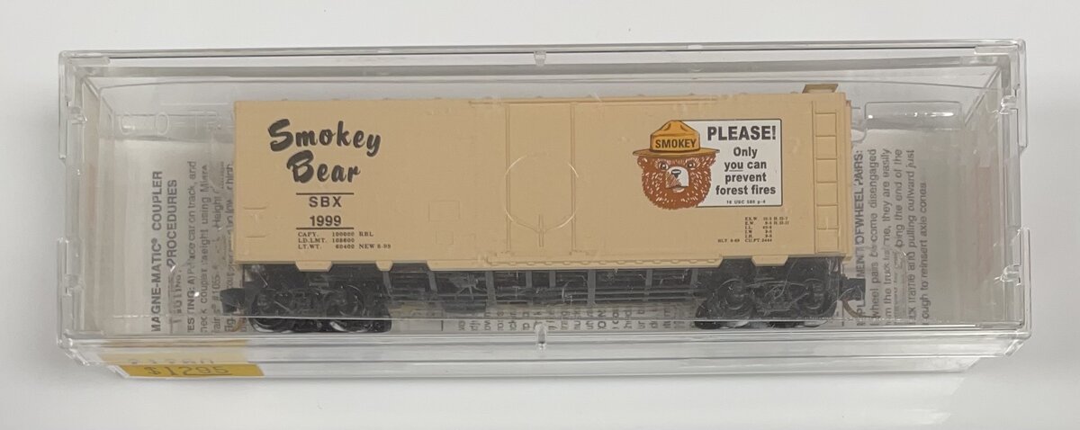 Micro-Trains 02100260 N Scale Smokey Bear 40' Standard Plug Door Box Car #1999 LN/Box