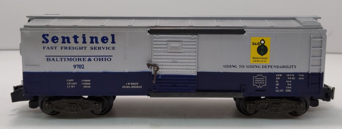American Flyer 4-9702 S Gauge Baltimore & Ohio Sentinel Boxcar #9702