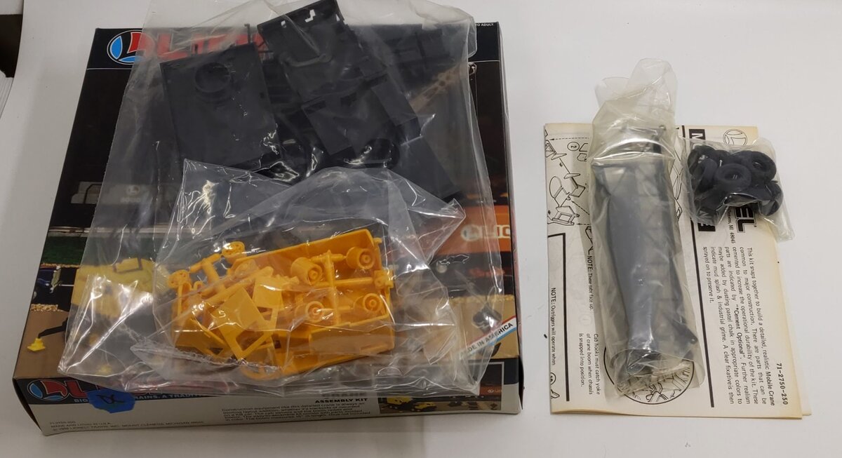 Lionel 6-12750 O/O27 Scale Harnischfeger Construction Crane Plastic Kit