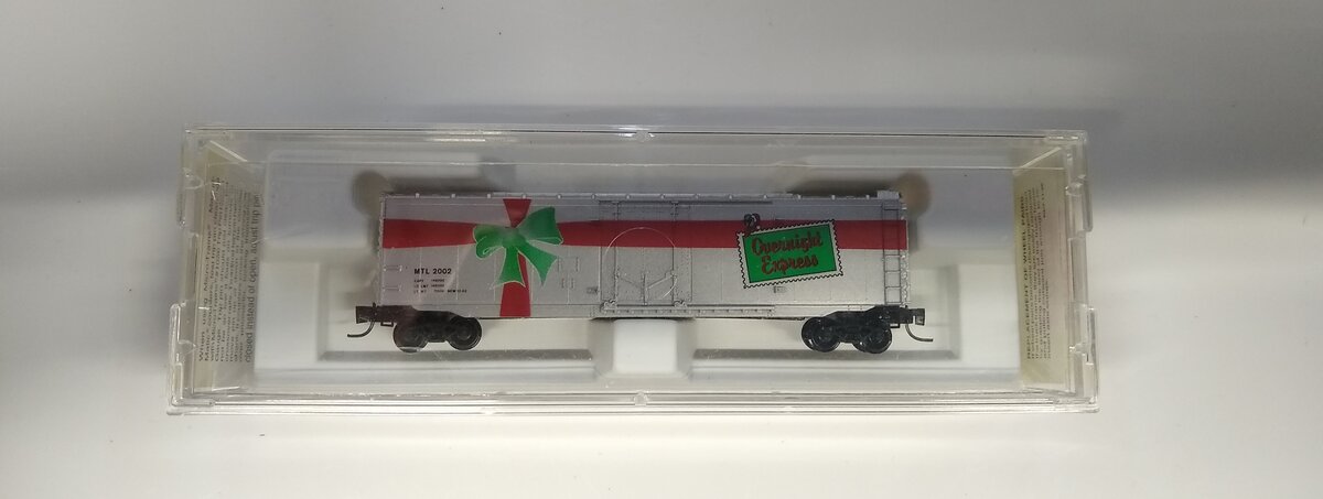 Micro-Trains 13622-2 Z MTL Overnight Express 50' Standard Boxcar #2002 LN/Box