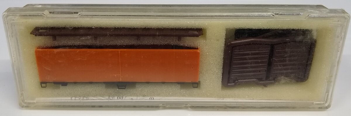 InterMountain 60599 N Scale Undecorated R-40-23 Steel Sided Refrigerator Car Kit