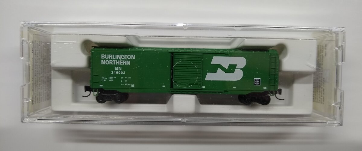 Micro-Trains 13517-2 Z BN 50' Standard Single Door Boxcar #246002 LN/B ...