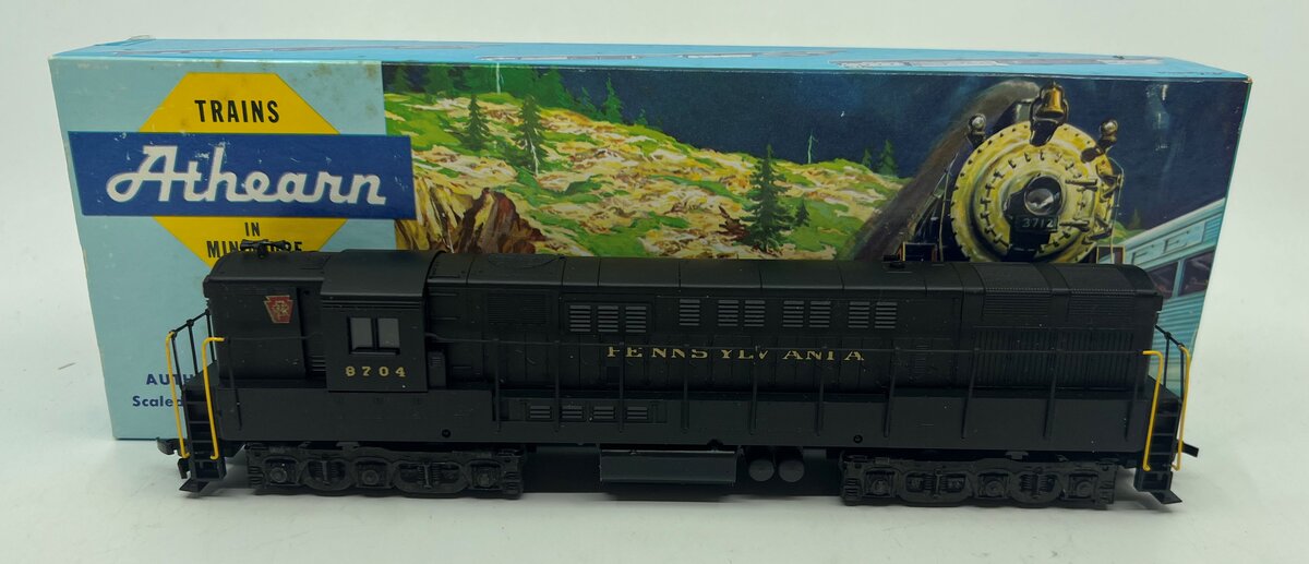 Athearn 4325 HO Pennsylvania Trainmaster Dummy Diesel Loco #8704 EX/Box