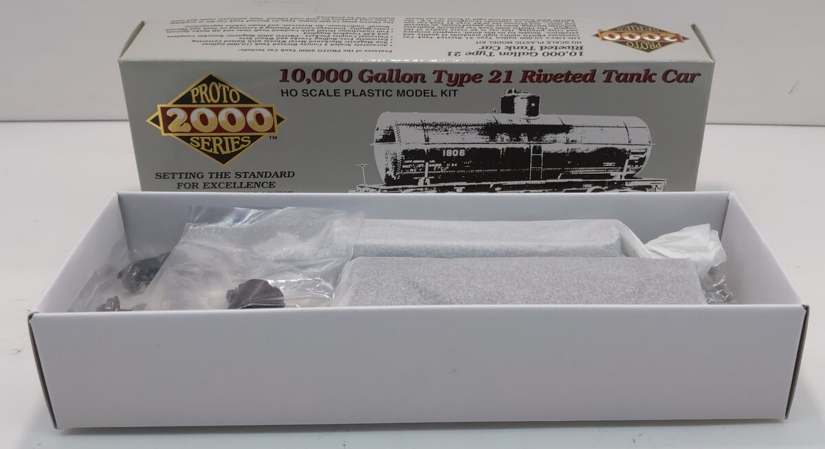 Proto 2000 23167 UTLX 10,000 Gallon Type 21 Riveted Tank Car Kit #60350
