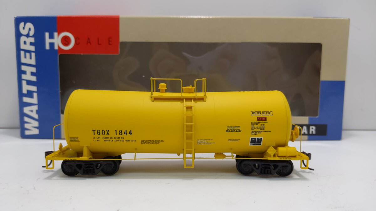 Walthers 932-7208 HO UTLX 16,000 Gallon Funnel Flow Tank Car #1844 LN/Box