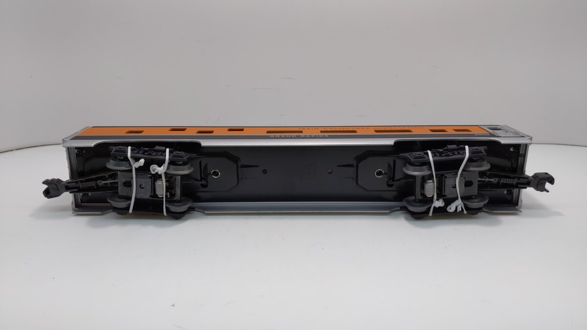 Lionel 6-52191 O Gauge TCA Grand Rapids Duplex Aluminum Car #2000 NIB