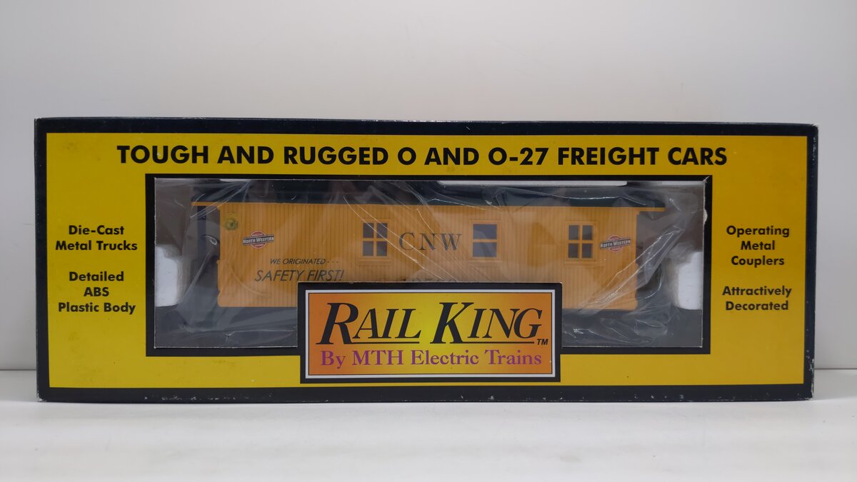 MTH 30-7707 O Gauge Chicago Northwestern Semi-Scale Caboose #12560 LN/Box