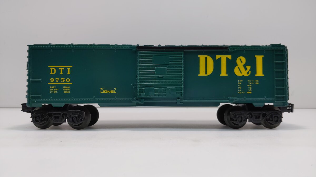 Lionel 6-9750 O Gauge Detroit Toledo and Ironton Box Car LN/Box