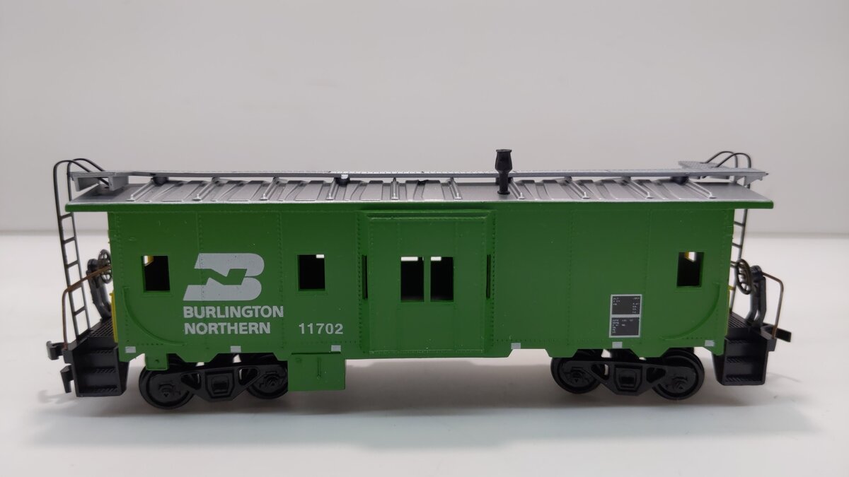 Athearn 1165 HO Burlington Northern Bay Window Caboose