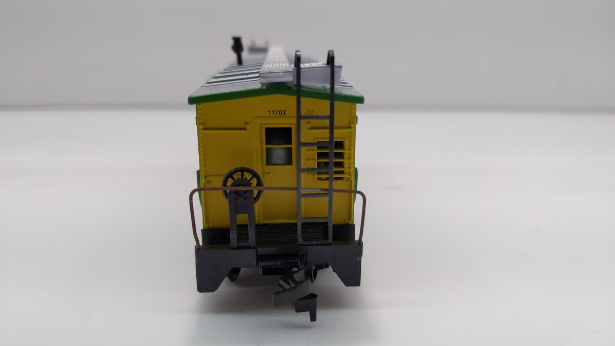 Athearn 1165 HO Burlington Northern Bay Window Caboose