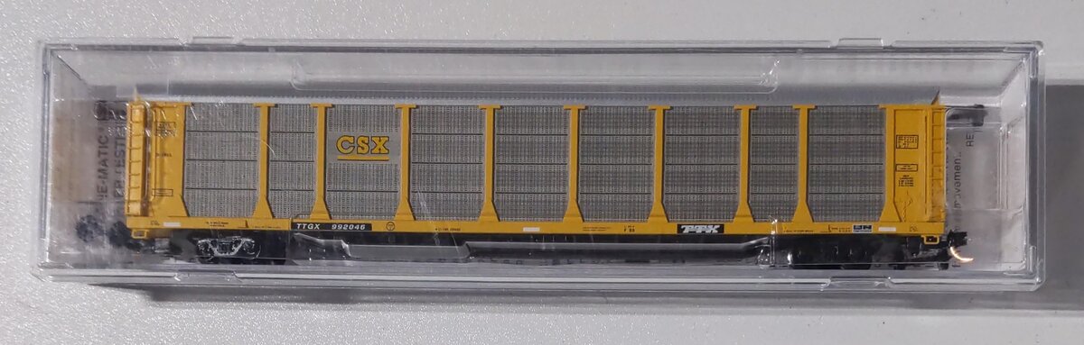 Micro-Trains 11100111 N CSX 89' Tri-Level Enclosed Autorack #992046