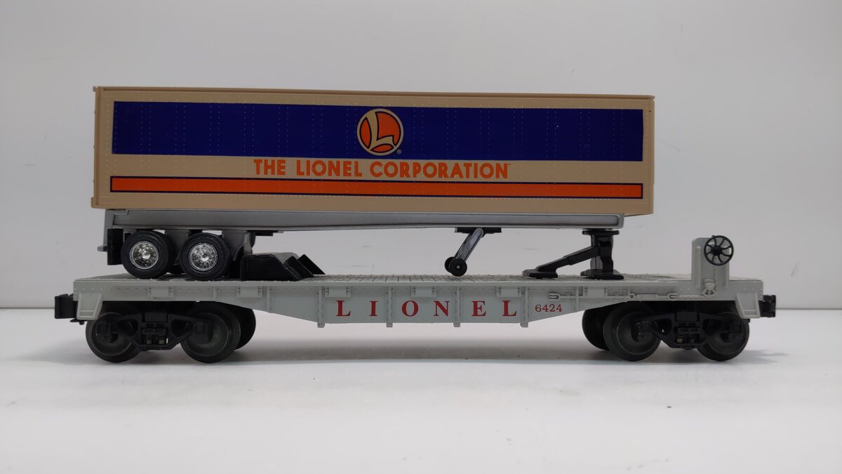 Lionel 6-16924 O Gauge Lionel Flatcar #6424 with Lionel Corporation Trailer LN/Box