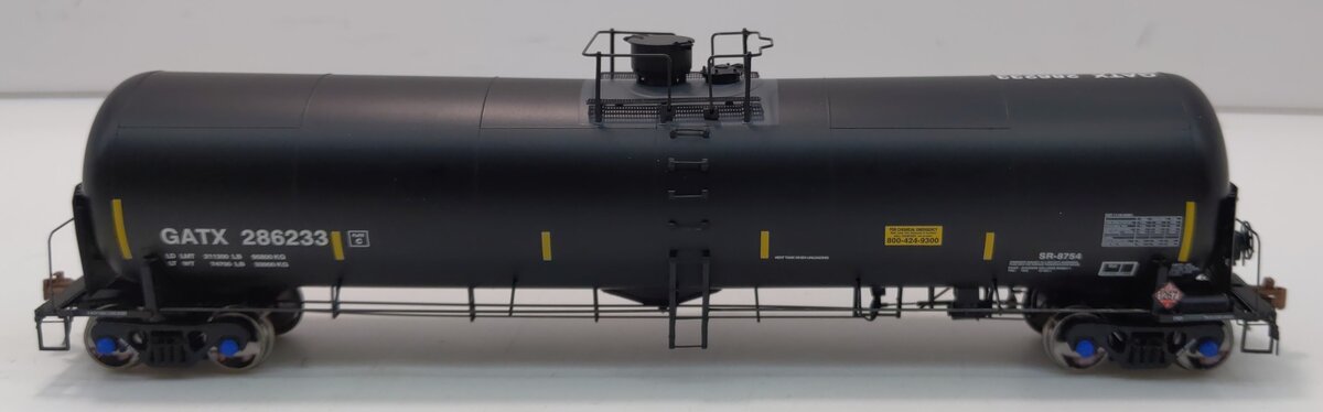Scale Trains SXT30086 HO GATX Trinity Rail 31,000 Crude Oil Tank Car #286233