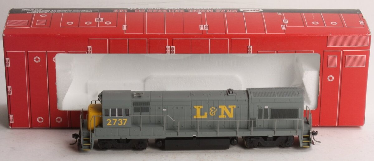 Atlas 8671 HO Louisville & Nashville GE U23B Diesel Locomotive #2737 LN/Box