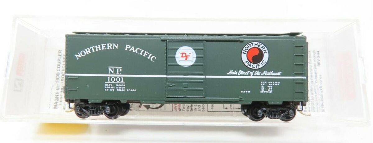 Micro-Trains 02000236 N Scale Northern Pacific 40' Single Door Boxcar #1001