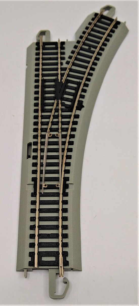 Bachmann 44131 HO Nickel Silver E-Z Command Right-Hand DCC Switch Turnout LN