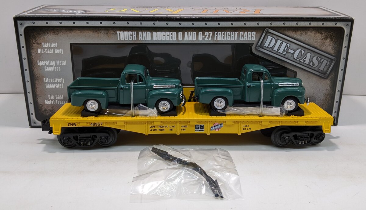 MTH 30-8312 O Gauge Chicago & North Western Flat Car w/2 48' Ford Pickups NIB