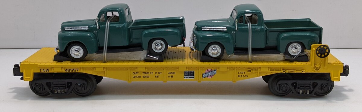 MTH 30-8312 O Gauge Chicago & North Western Flat Car w/2 48' Ford Pickups NIB