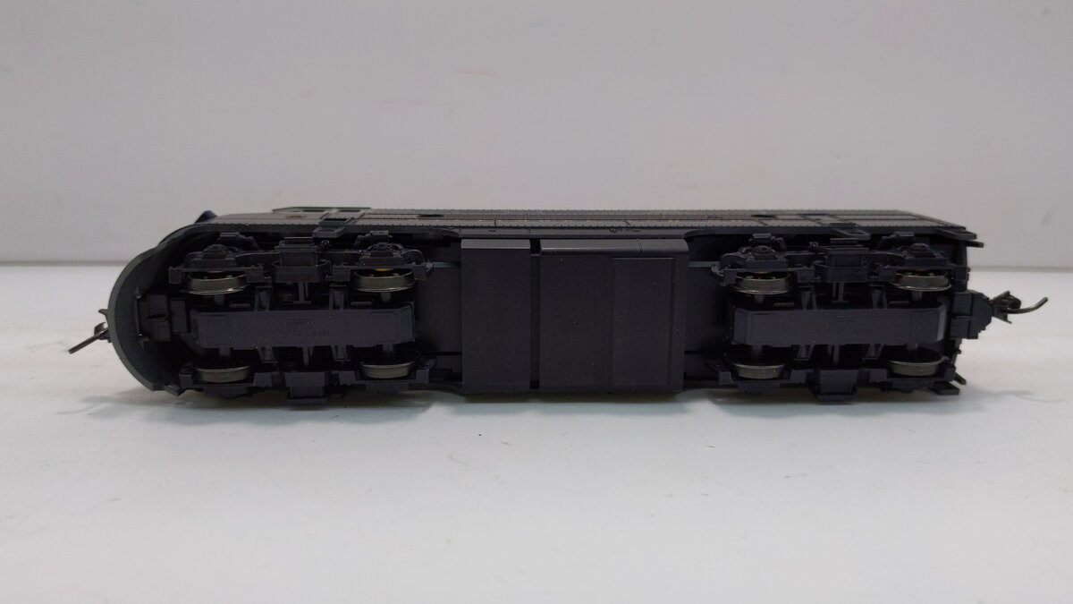Stewart Hobbies 8132 HO Baltimore and Ohio F3A Phase II Dummy Diesel Locomotive EX