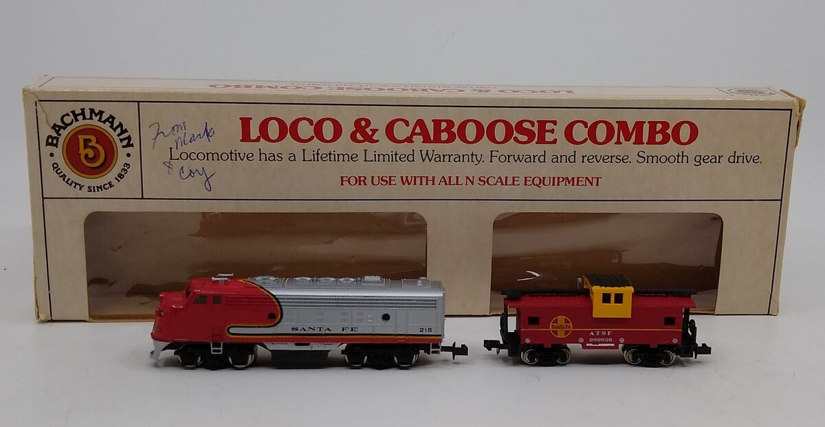 Bachmann N Scale ATSF Diesel Locomotive & Caboose #215/#999628 LN/Box