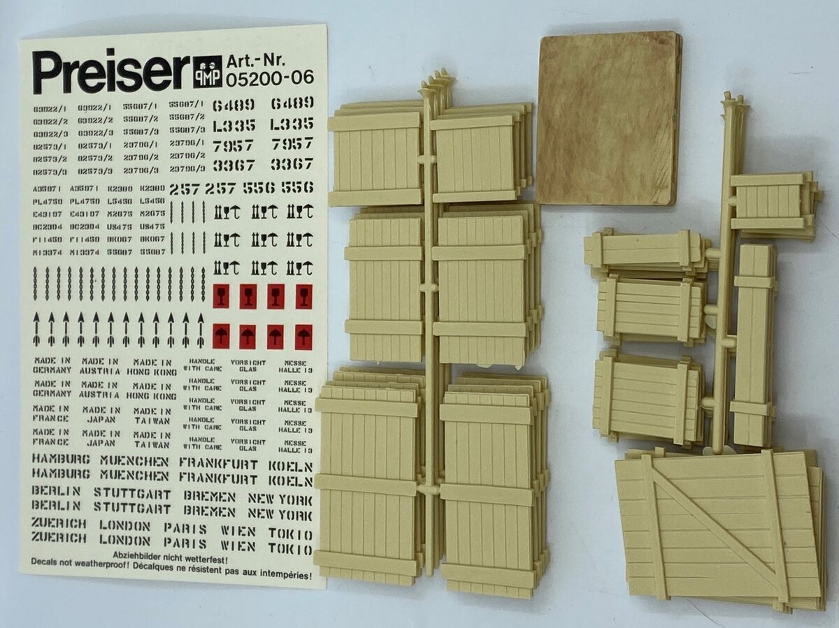 Preiser 45200 G Crates & Pallet Plastic Model Kit