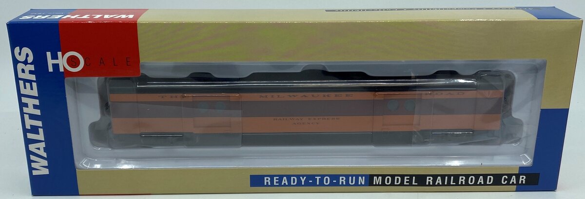 Walthers 932-9209 HO Milkwaukee Road 1955 Twin Cities Hiawatha REA Baggage Car LN/Box