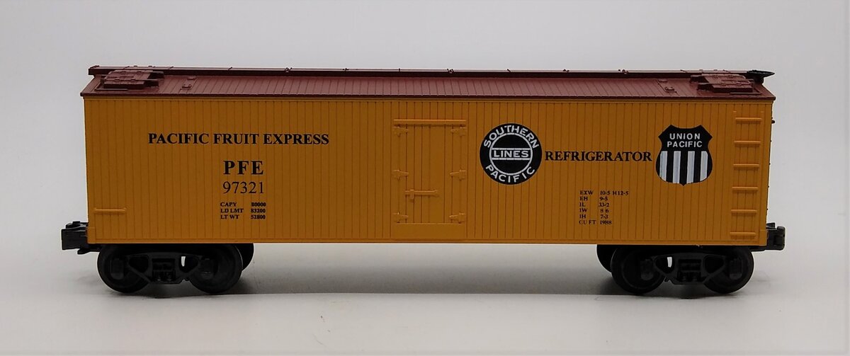 MTH 30-7807 O UP Pacific Fruit Express Semi-Scale Woodside Reefer Car #97321 LN/Box