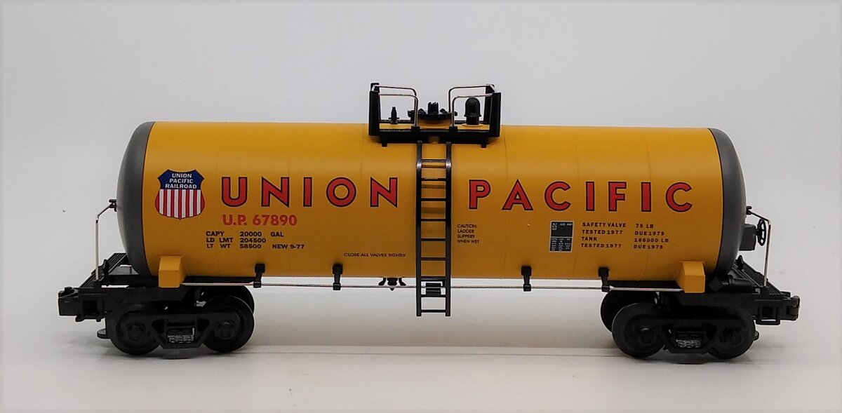 MTH 20-9205 O Gauge Union Pacific Unibody Tank Car #67890 LN/Box