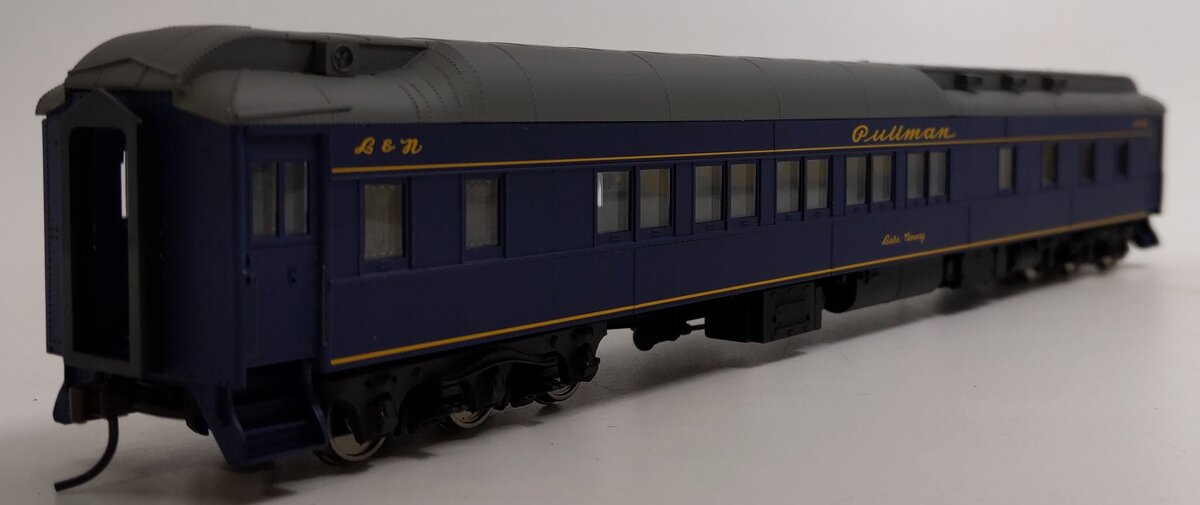 Walthers 932-10566 HO Scale Louisville & Nashville Pullman Heavyweight 10-1-2 LN/Box