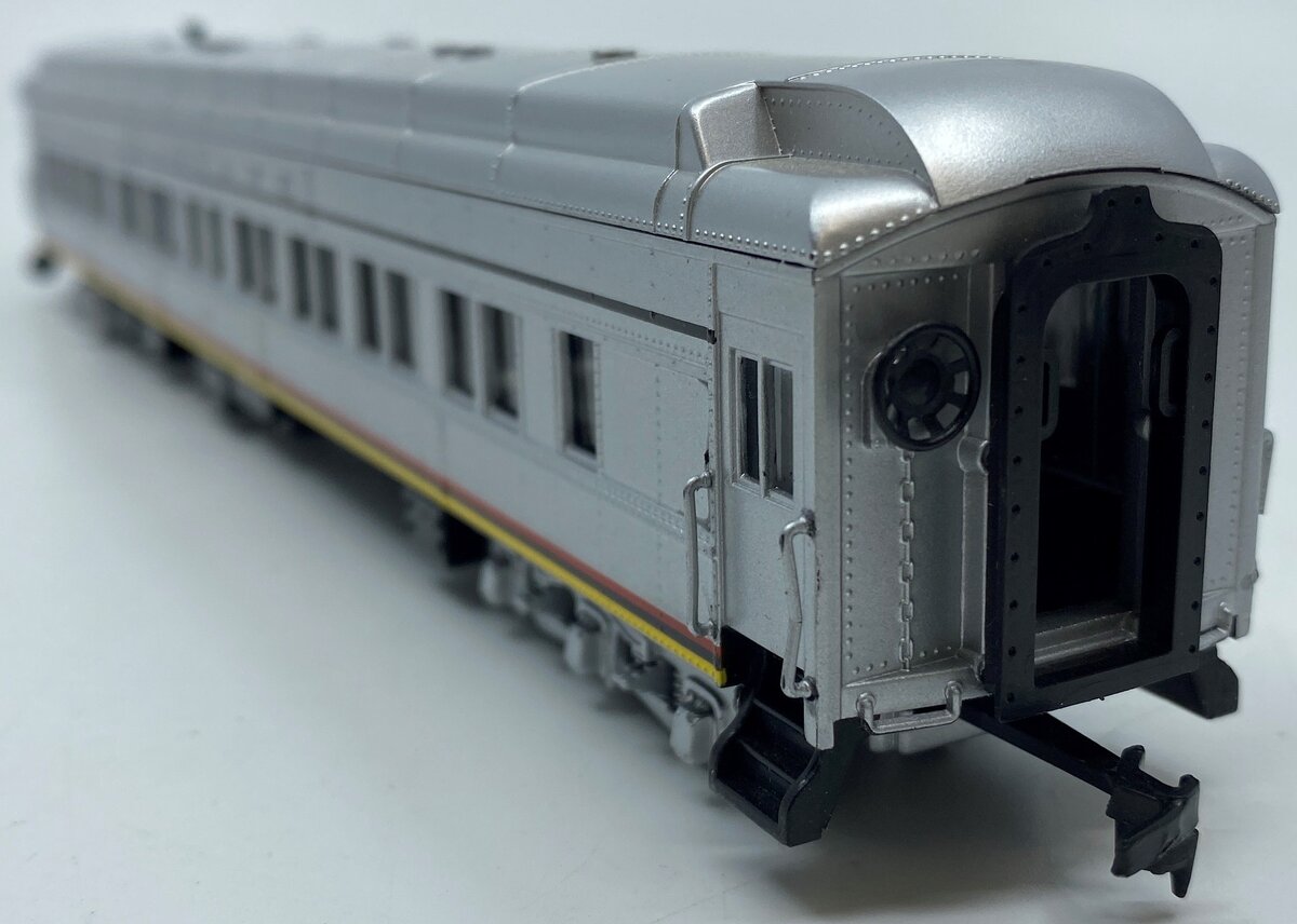 IHC 49034  HO Scale Heavyweight ATSF Observation #1367