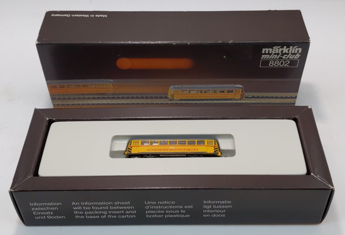 Marklin 8802 Z DB Schienenreinigungswagen Track Cleaning Railbus