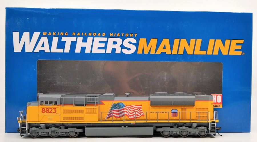 Walthers 910-19812 HO Scale Union Pacific SD70ACe Locomotive w/ DCC #8823
