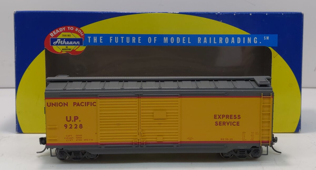 Athearn 70888 Union Pacific 40' Double Door Boxcar #9228
